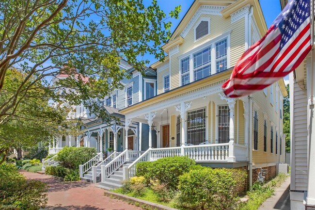 Building Photo - 3 br, 3 bath House - 412 E Gaston St