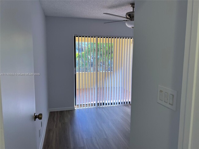 Foto del edificio - 151 SW 95 Terrace