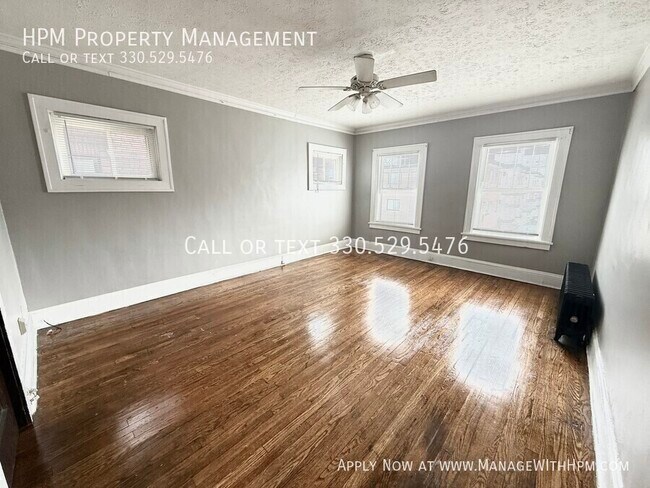 Foto del edificio - 1380 W 112th St