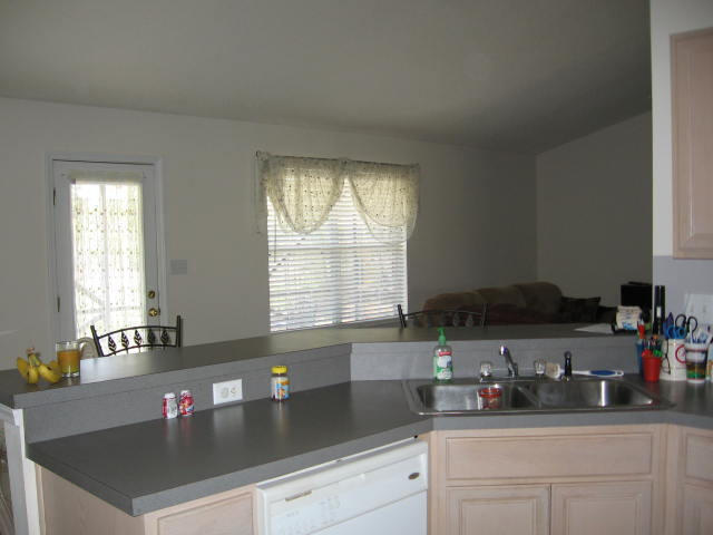 Building Photo - 256 Beacon Way