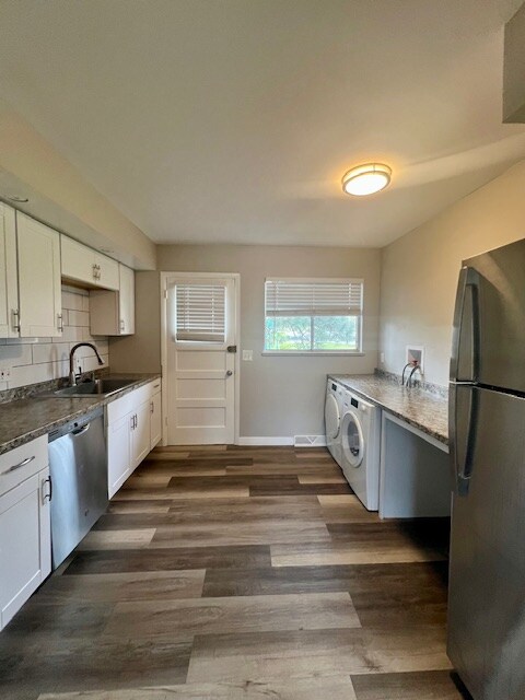 Foto del edificio - 4562 Everett St