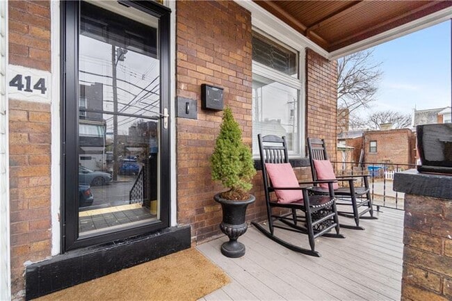 Building Photo - 414 Fisk St