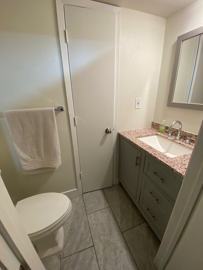 Foto del edificio - 6228 Magnolia Ln N