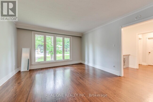 Building Photo - 462 Willis Dr