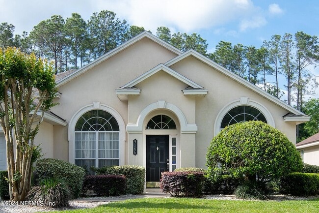 Building Photo - 9166 Spindletree Way