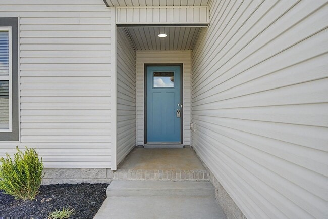 Building Photo - 199 Donegal Dr