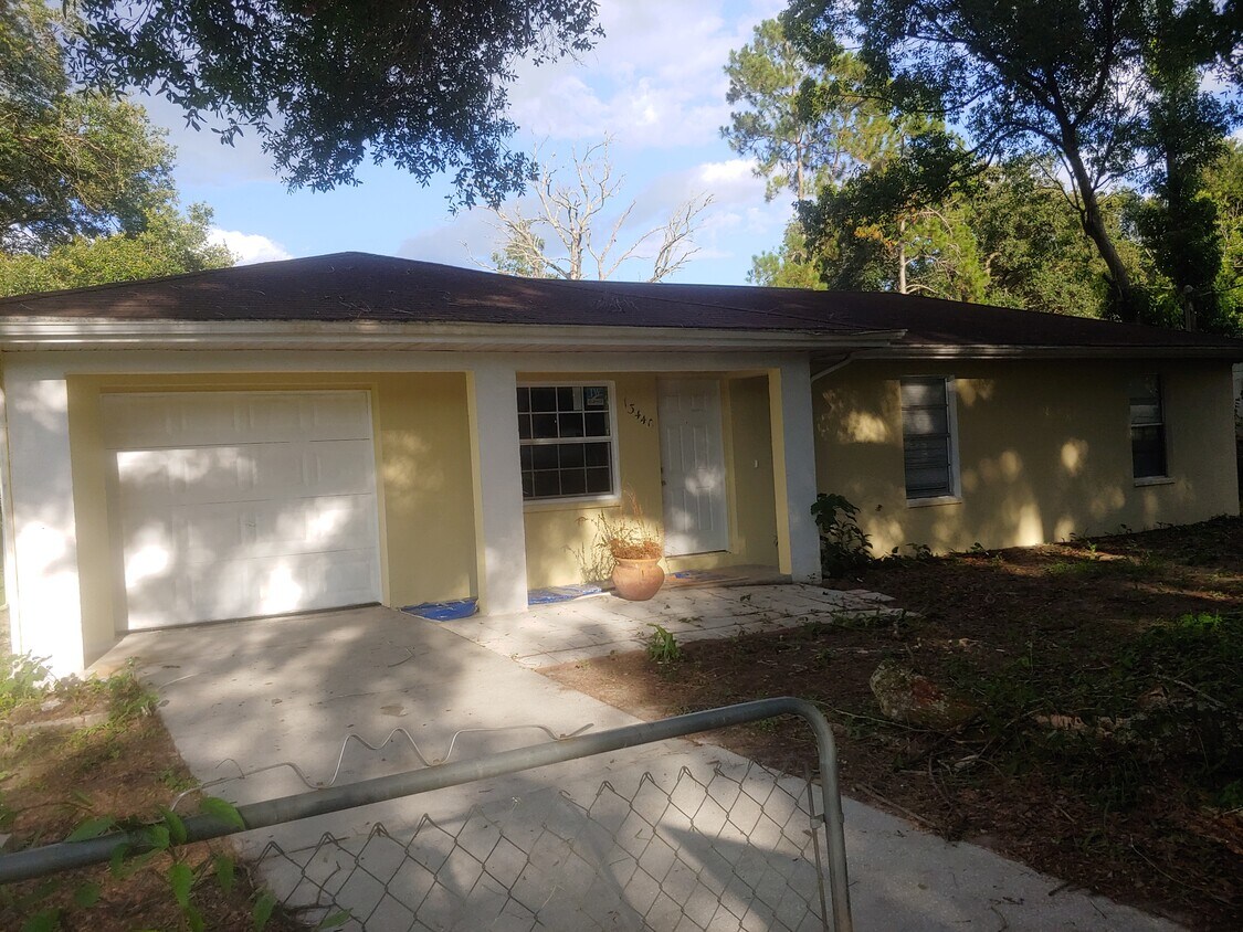 Foto principal - 13440 Johnson St