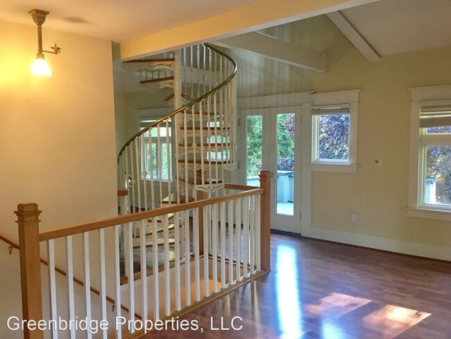 Building Photo - 3 br, 2 bath House - 1628 SE Ladd Ave
