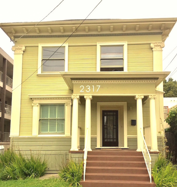 Building Photo - 2317 Parker St