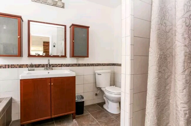 Foto del edificio - 1129 Leona St