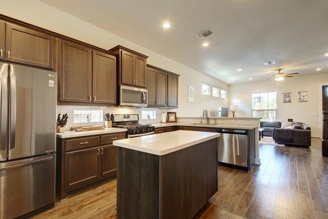 Building Photo - 12205 Cottage Promenade Ct
