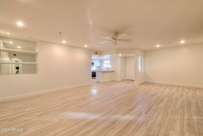 Foto del edificio - 5104 N 32nd St