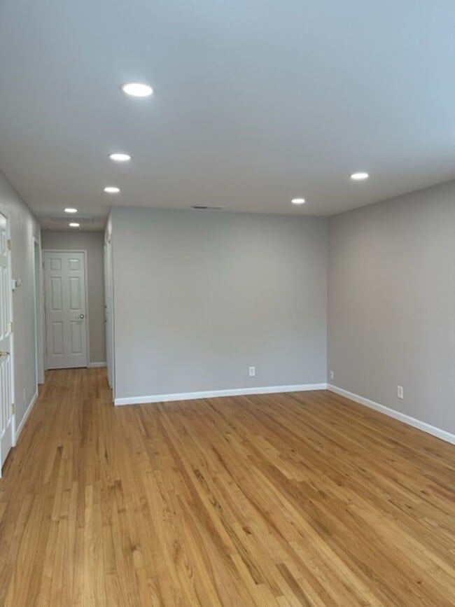 Building Photo - Cozy home in Starview Neighborhood
