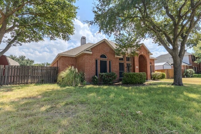 Foto del edificio - 7414 Westhaven Dr