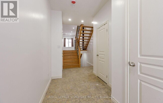 Building Photo - 96 Highgate Dr