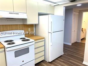 Foto del edificio - 2500 Parkview Dr