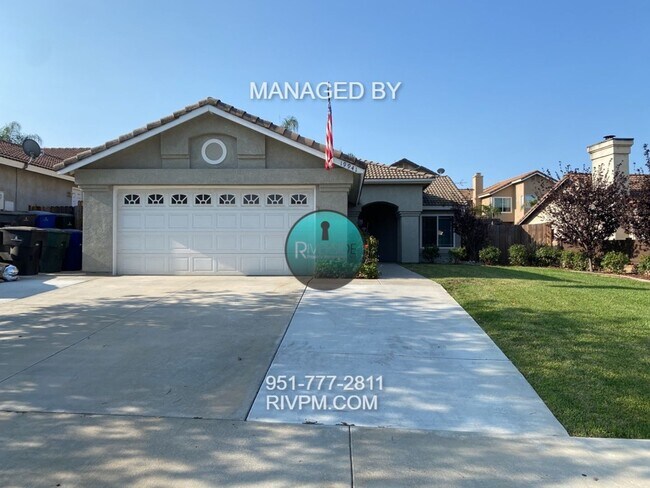 Foto del edificio - 3 bed 2 bath Orangecrest home Coming Soon