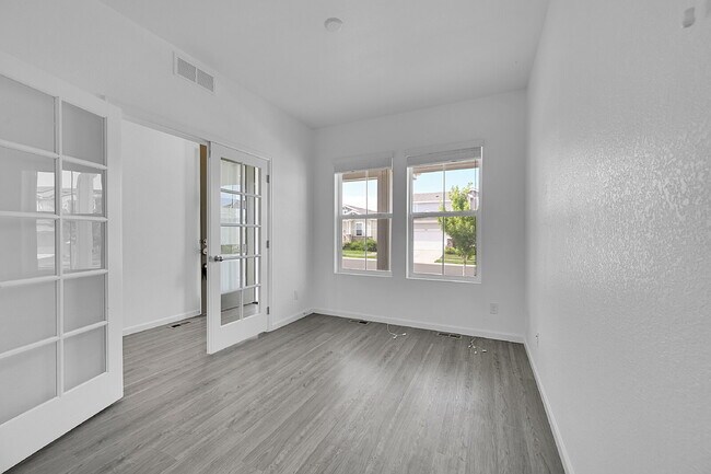 Building Photo - $3,125.00 - 4 Bedroom, 3.5 Bathroom, Singl...