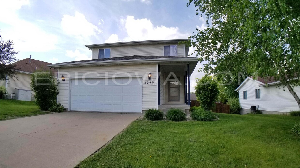 2296 Pleasantview Dr, Marion, IA 52302 House Rental in Marion, IA