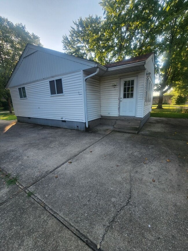 Foto del edificio - Updated 3 bedroom 1.5 home great for enter...