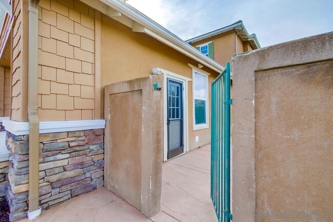 Building Photo - 16092 Falcon Crest Dr