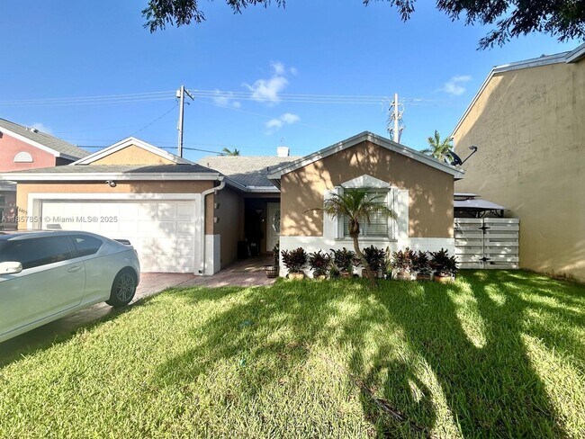 Foto del edificio - 14459 SW 137th Ct