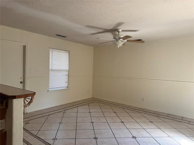 Foto del edificio - 5342 Burbank Dr