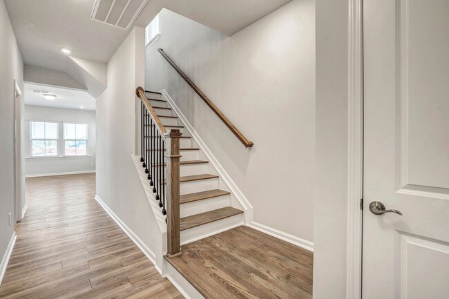 Foto del edificio - BRAND-NEW TOWNHOME- Close to Brier Creek-I...