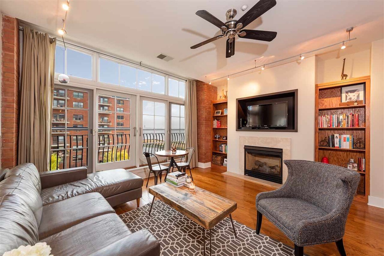 Foto principal - 174 Washington St