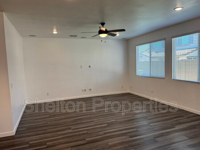 Foto del edificio - 13845 S 177th Ave