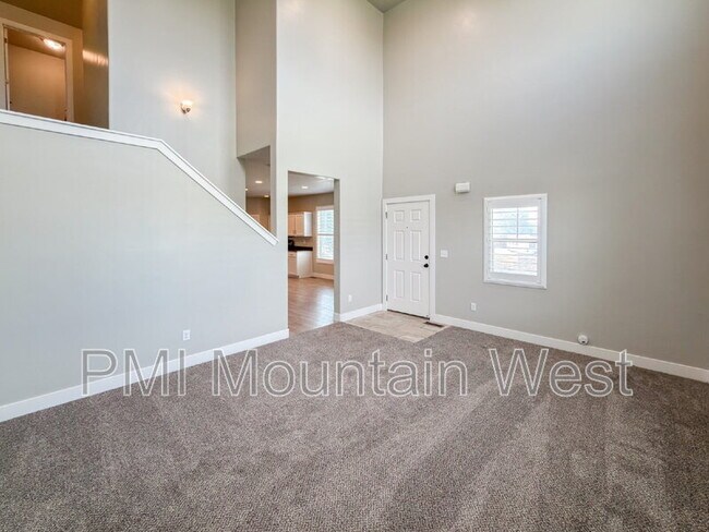 Building Photo - 1424 S Mountain View Ct