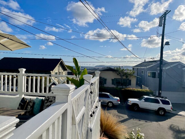 Foto del edificio - 1828 Guy St