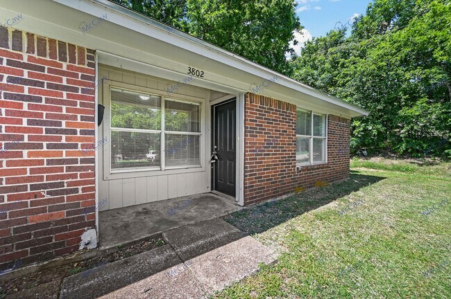 Foto del edificio - Great 2/1 Duplex in Fort Worth (76110)!