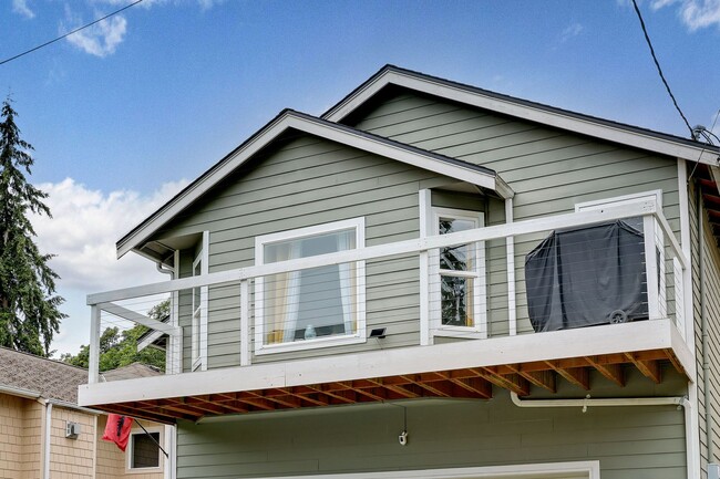 Foto del edificio - Two story home in Suquamish