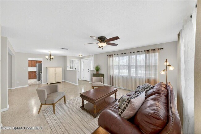 Foto del edificio - Merritt Island Pool Home