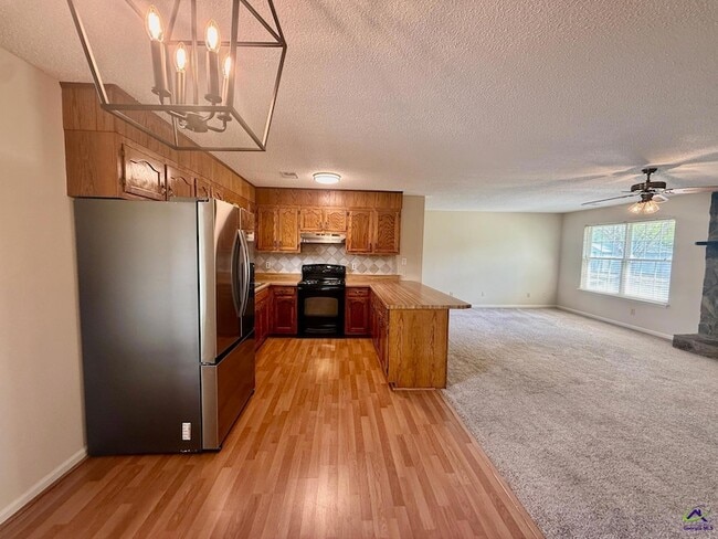 Foto del edificio - 104 Water Dr