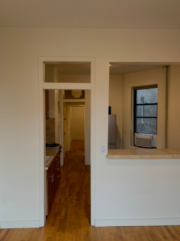 Primary Photo - 192 Bleecker St