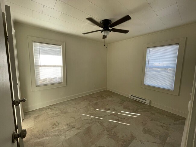 Foto del edificio - 2 Bedroom duplex on edge of Downtown Morganton