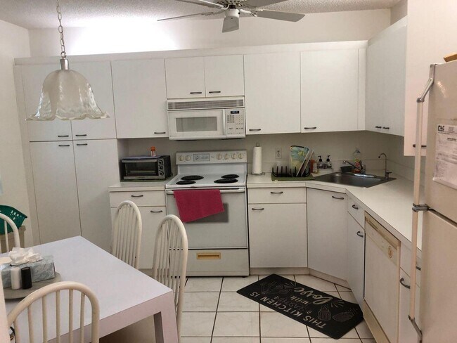 Foto del edificio - 5265 Brisata Cir