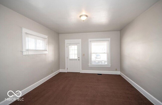 Building Photo - 1541 E Ohio St