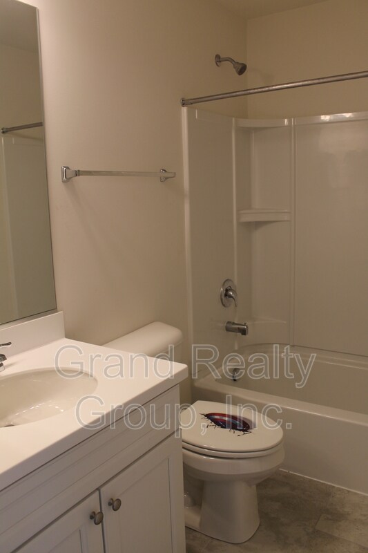 Foto del edificio - 7106 Country Club Hills Dr