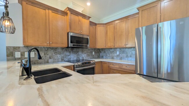 Building Photo - 45595 Tamihi Way
