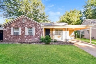 Building Photo - 3020 Capri St