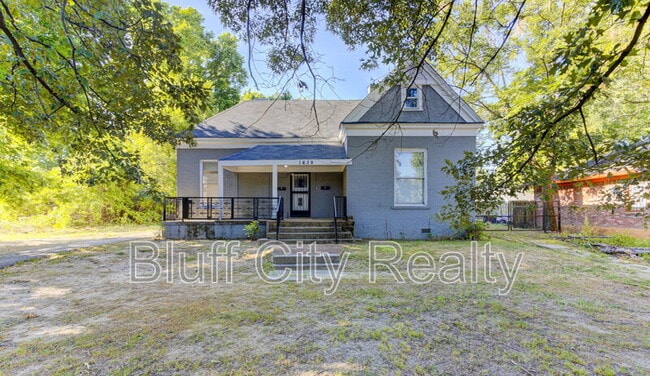 Building Photo - 1639 Southern Ave