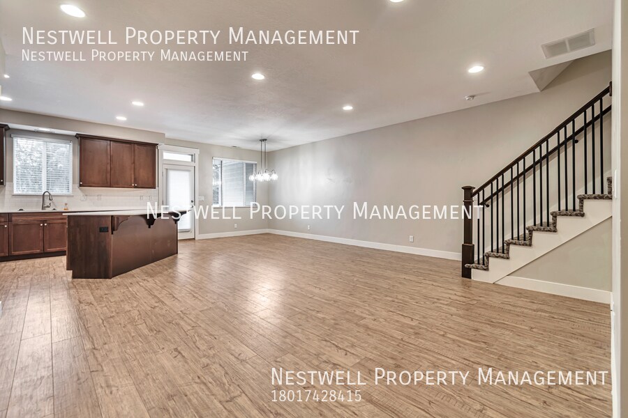 Beautiful 3bed Townhome in Farmington Townhome Rentals in Farmington