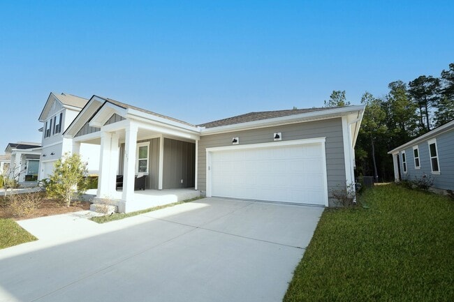 Foto del edificio - Coming Available!