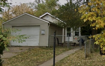 Building Photo - 2819 W Seibold St