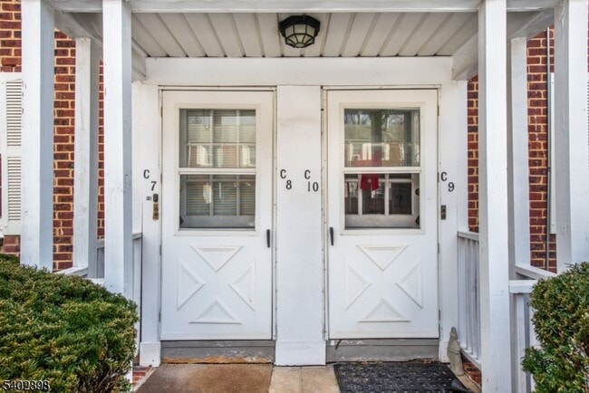 Building Photo - 445 Morris Ave