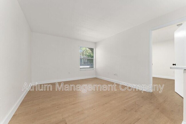 Foto del edificio - 1220 NW 12th St