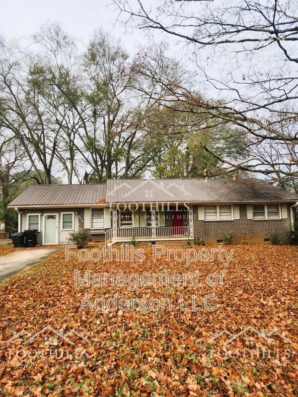 Building Photo - 2013 Boulevard Heights